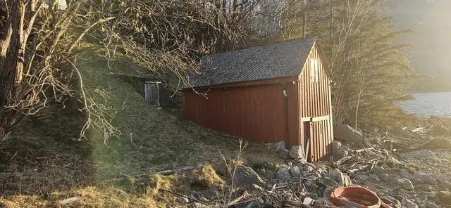 Simadalsvegen, naust — image 8